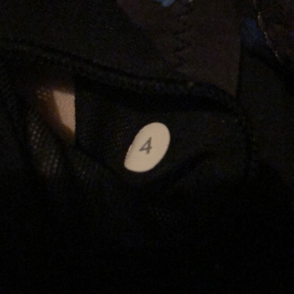 Lululemon Sports Bra - Picture 5 of 5